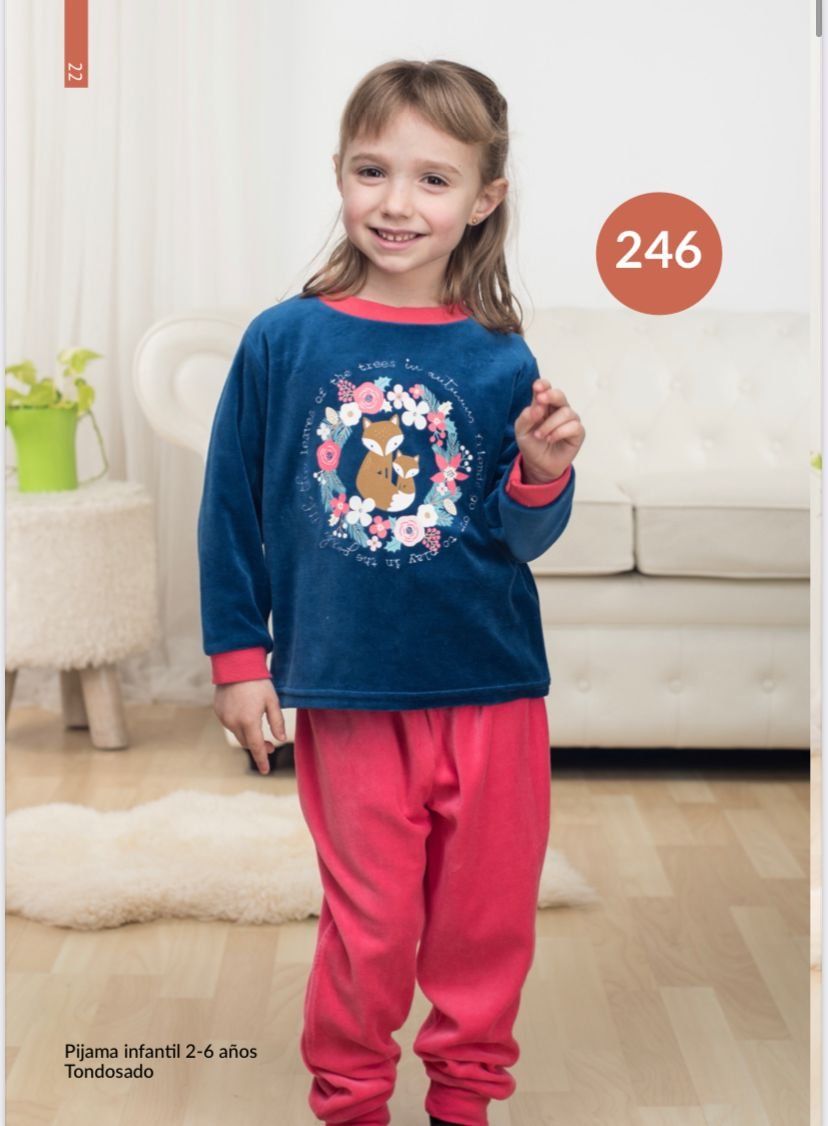 246 PIJAMA  NIÑA TERCIOPELO 2 a 6 AÑOS KINANIT